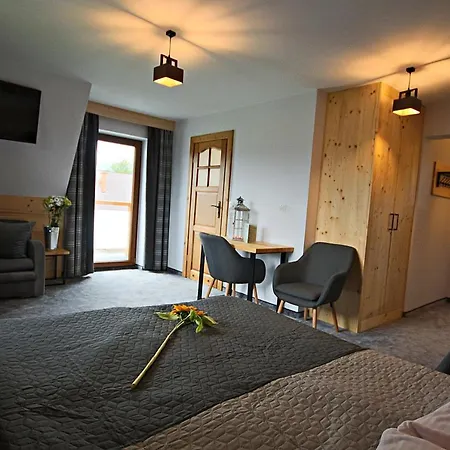 Homestay Goscinne U Zoski